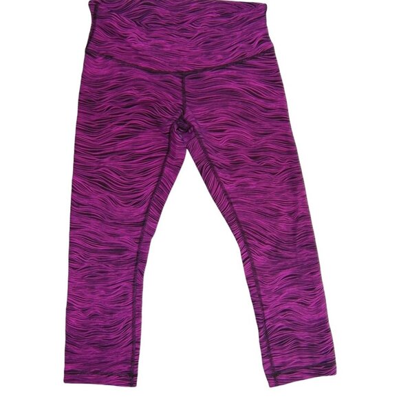 LULUMON WUNDER UNDER CROP LIFE LINES POLAR PINK/BLK SZ 6 YOGA LUXETREME FABRIC - Picture 5 of 5